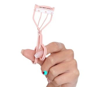 lash comb